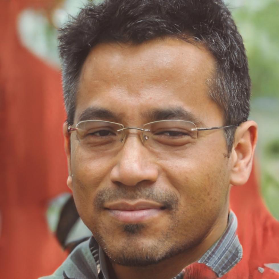 Expert formateur utilisant les outils pédagogiques innovants